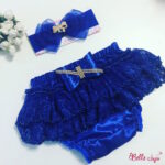 Conjunto de tapa fraldas e fita azul com laço